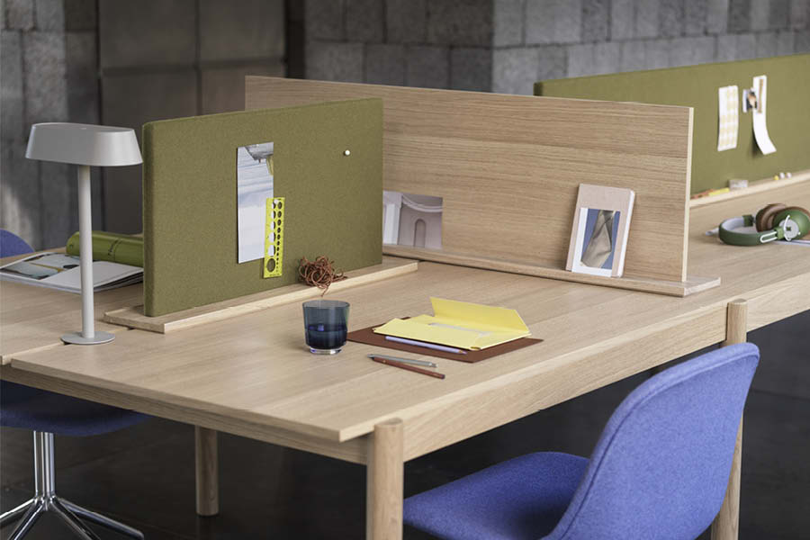 Mobiliario de oficina fabricado en madera con una distribución flexible para adaptarse a los usuarios