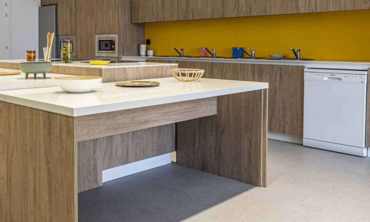 Cocina de diseño moderno en piso Flex Living