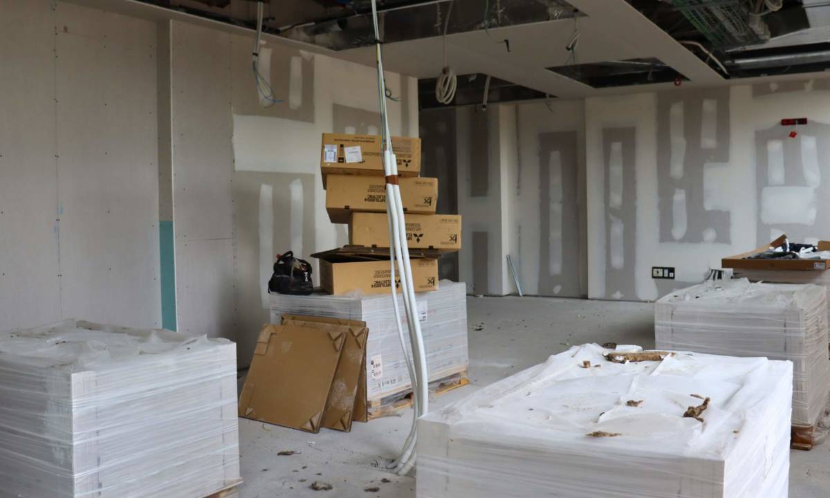 Trabajos de obra y construcción para espacio sanitario en Galicia