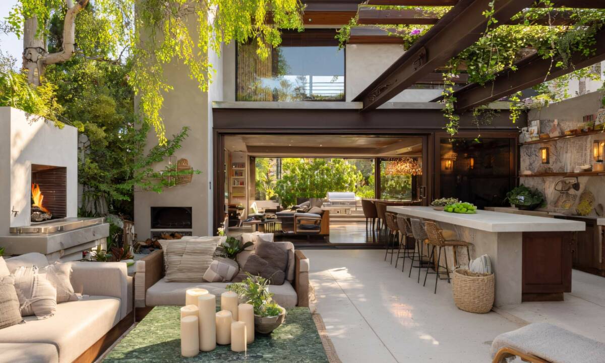 Recepción de zona de spa de hotel renovado mediante transformación