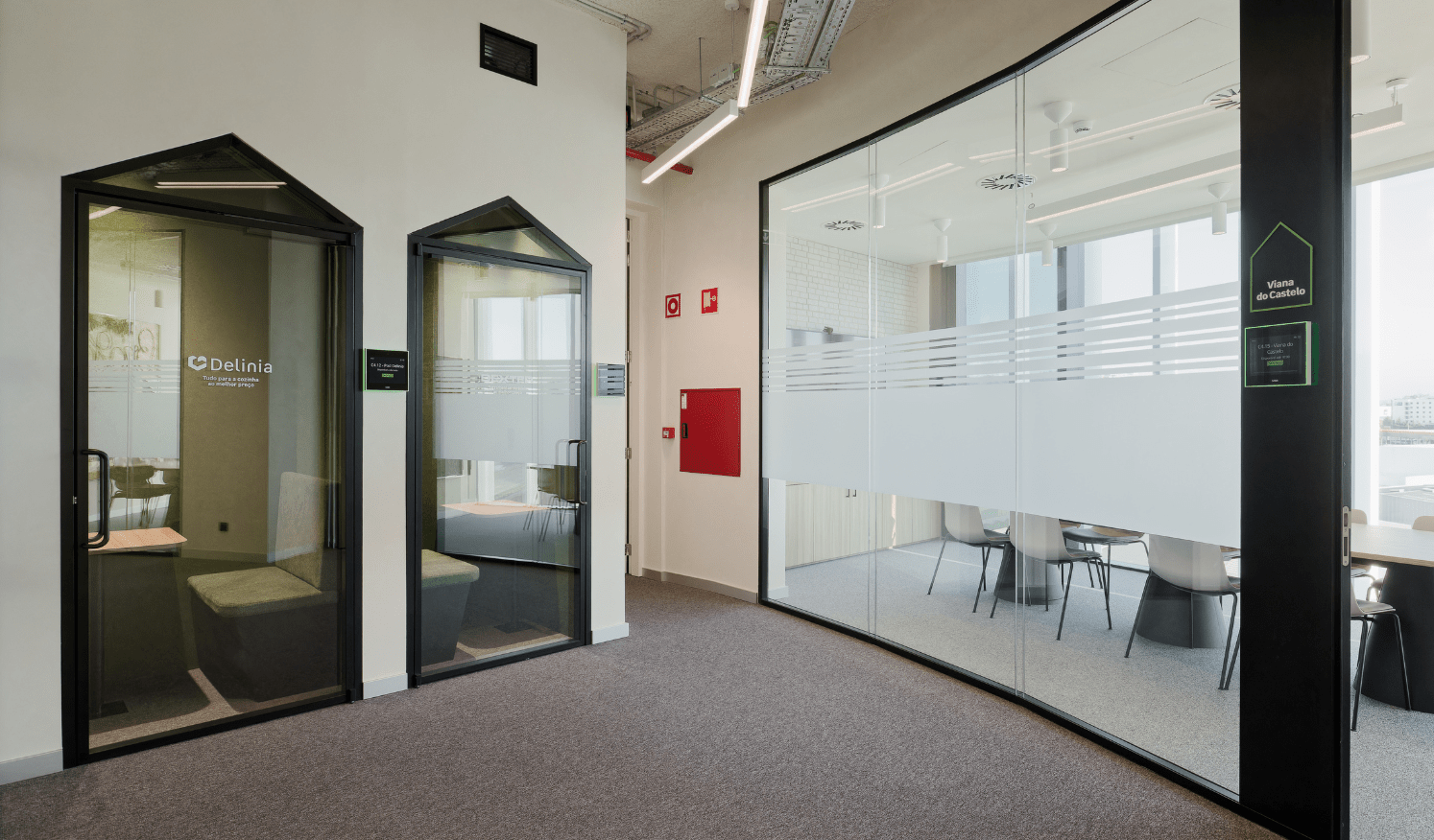 Equipamiento de phone booths y salas de reunión en nueva oficina de Leroy Merlin en Lisboa