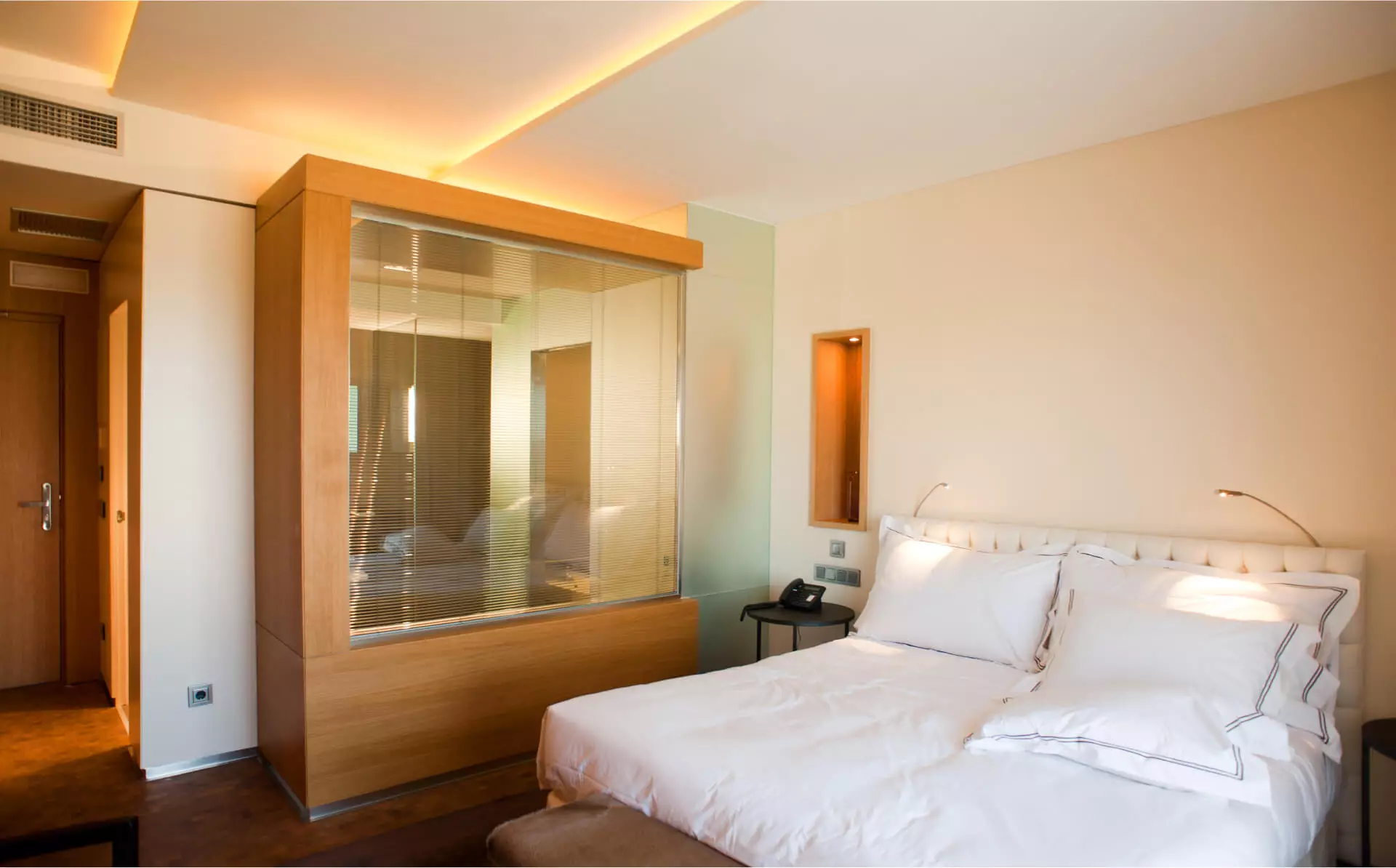 Hotel Valbusenda_Galería_Equipamiento de hotel y mobiliario
