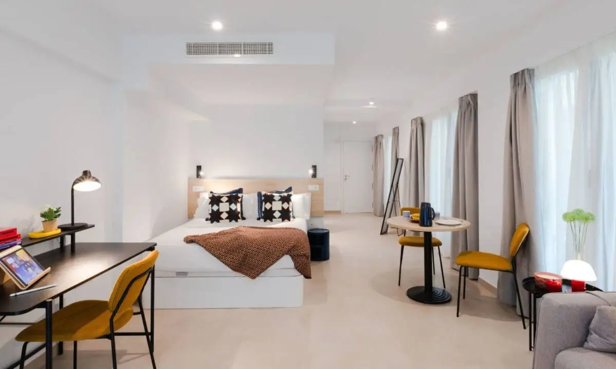 Carpintería a medida en apartamento de Málaga