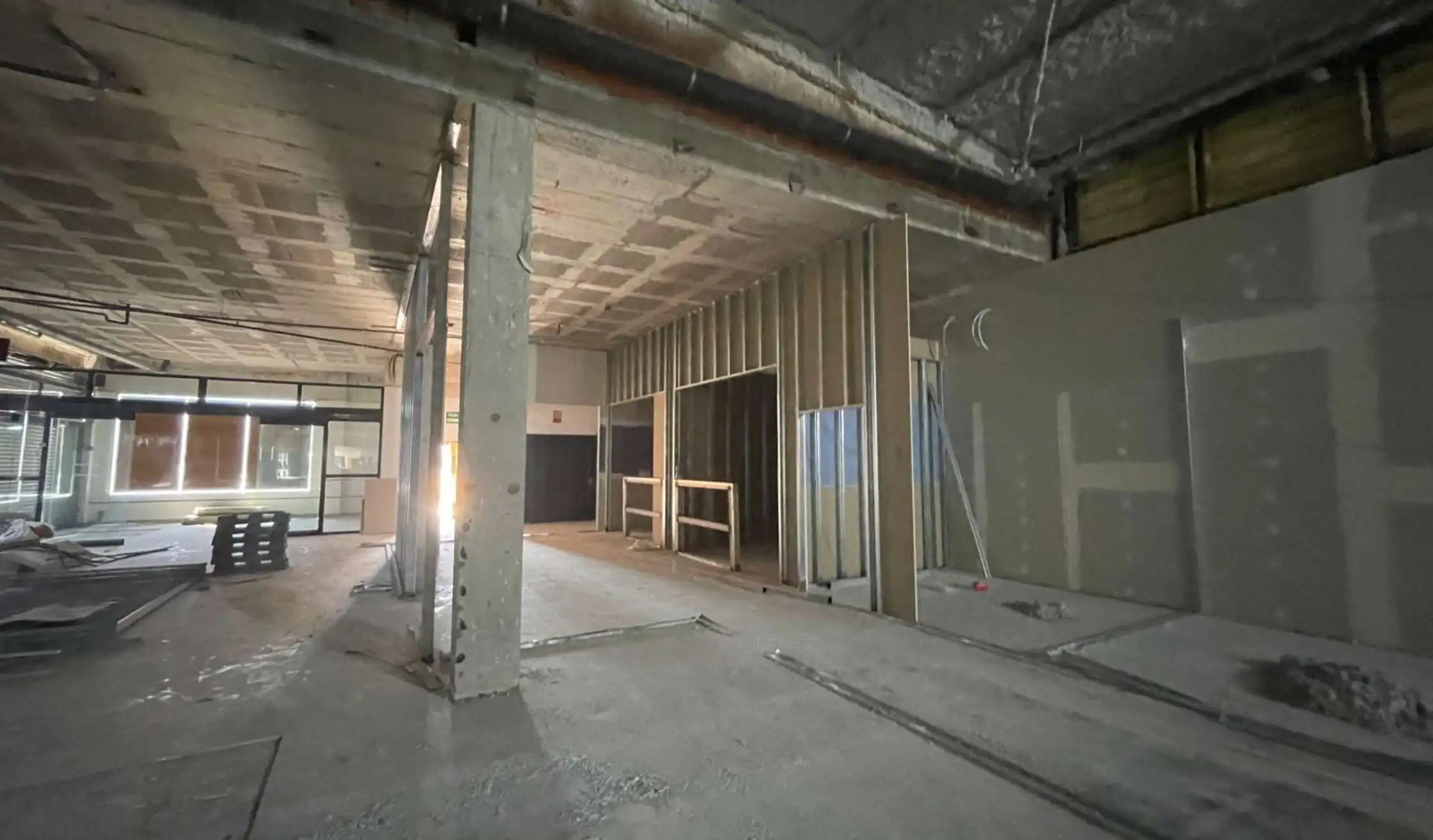 Proceso de obra y transformación de gimnasio en Fuenlabrada