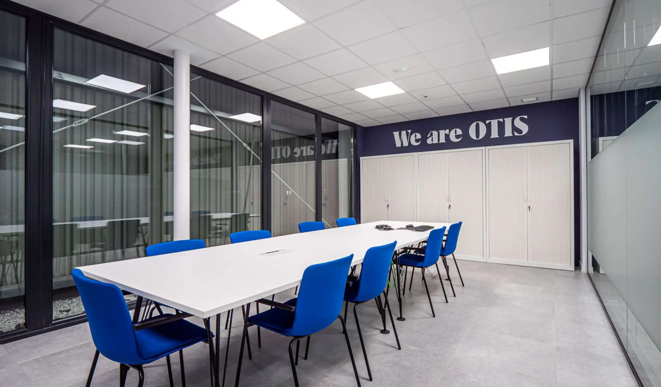 Sala de reuniones de gran tamaño en oficina en Valladolid