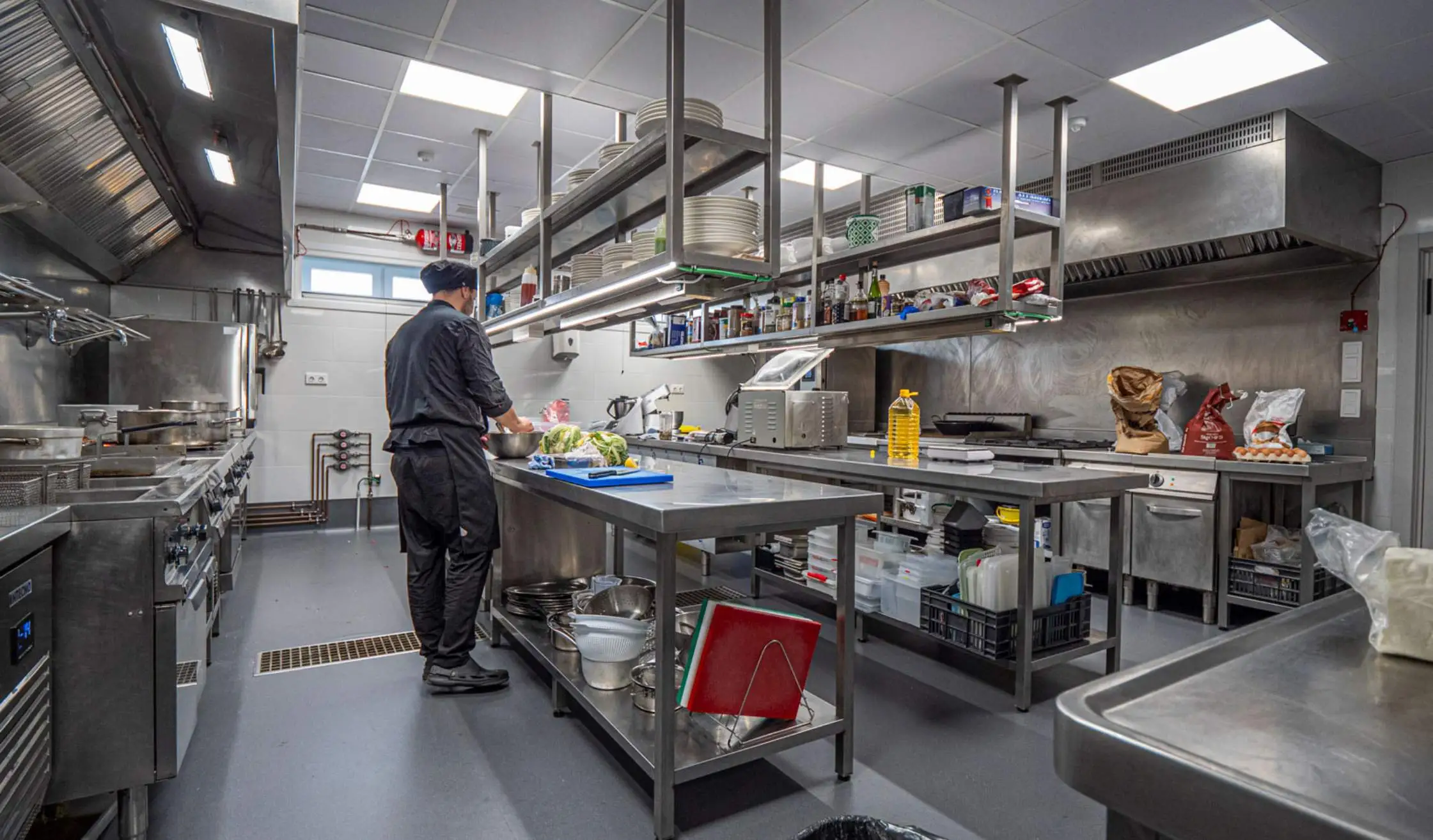 Zona de cocina y hostelería dentro de hotel