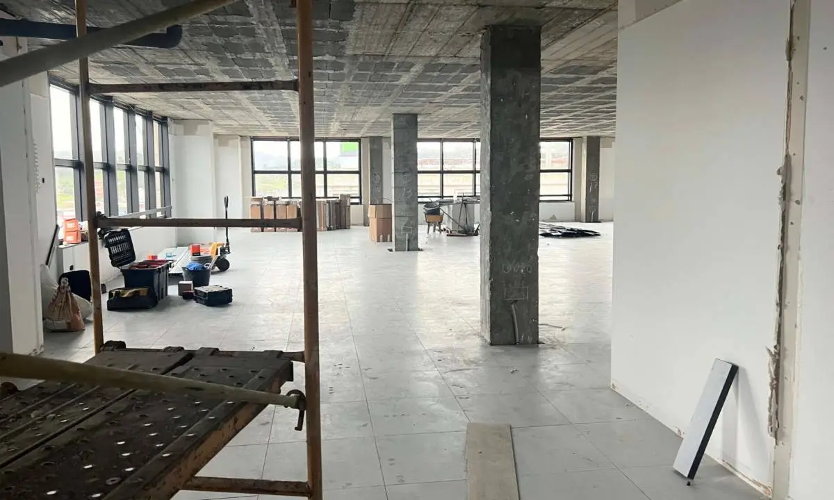 Proceso de obra para renovación de oficina en A Coruña