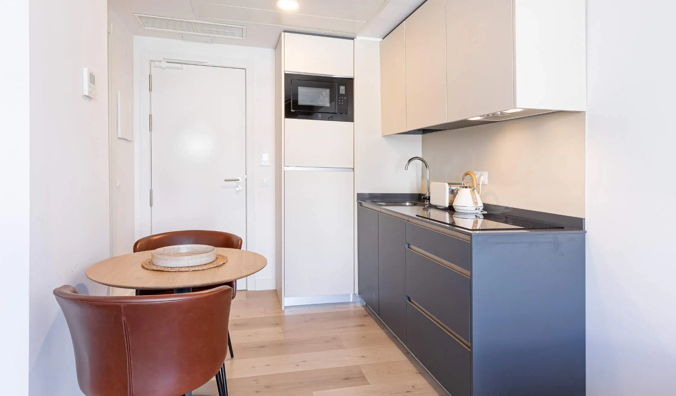 Cocina en estudio individual de edificio Flex Living
