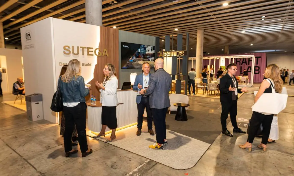 Equipo de trabajo de Sutega en la feria hotelera interihotel Barcelona