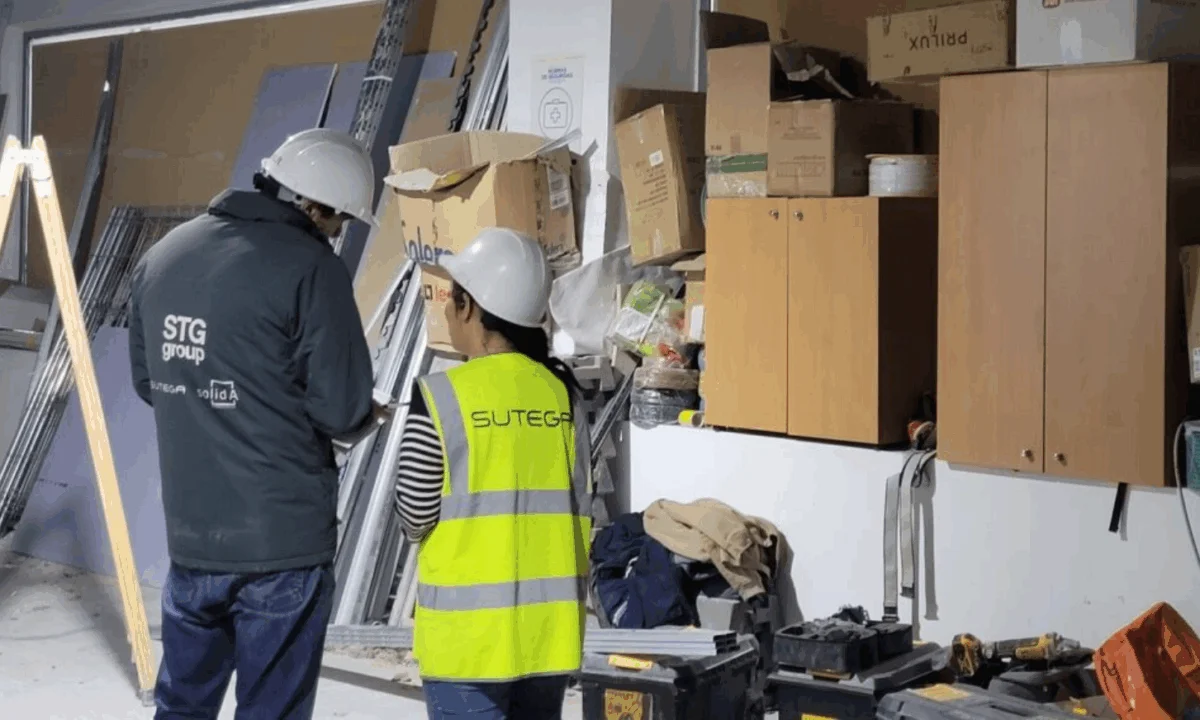 Foto del equipo de trabajo en la obra de un proyecto 