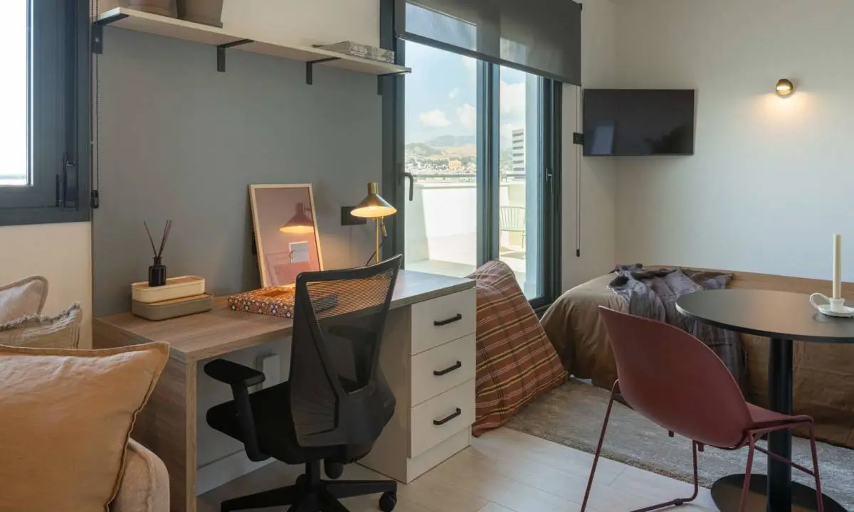 Selección de mobiliario estándar para habitaciones de diversas tipologías en residencia de estudiantes