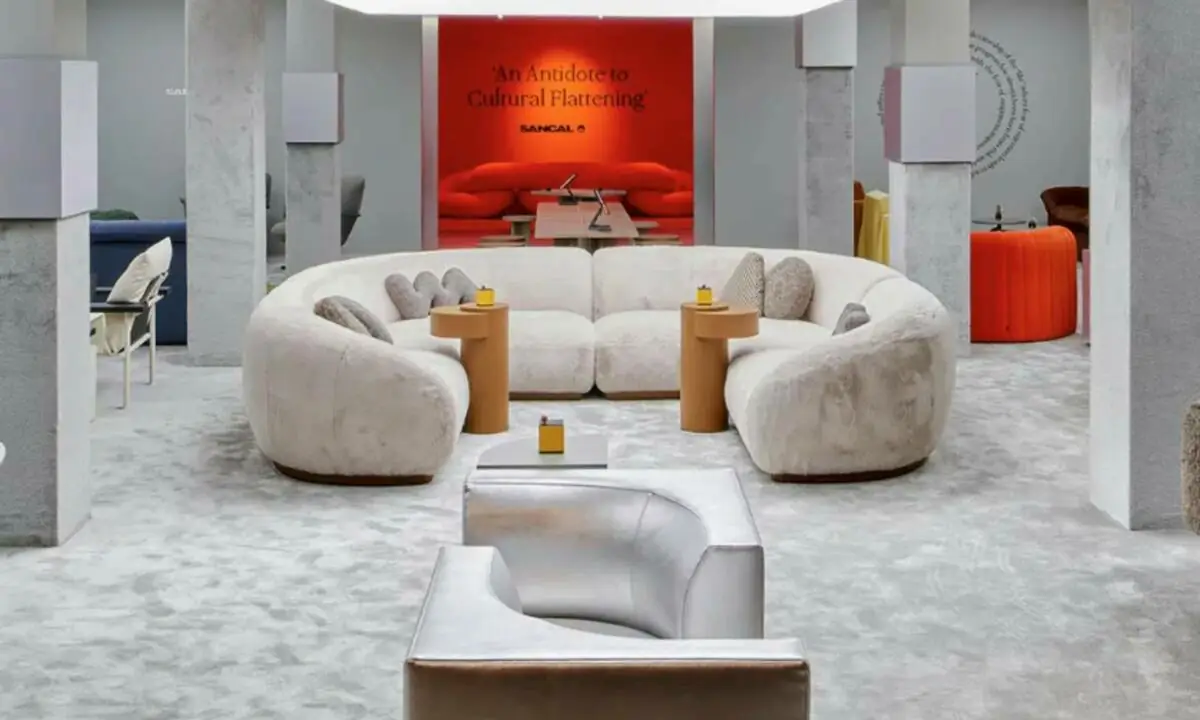 Salone del Mobile Milano 2026_ Tendencia de inox y colores plateados en marcas de mobiliario